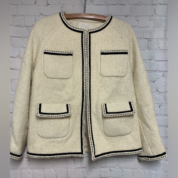 RARE Frontrow Premium Edition Italy Cream Boucle Blazer Size XS 36 - Picture 4 of 8
